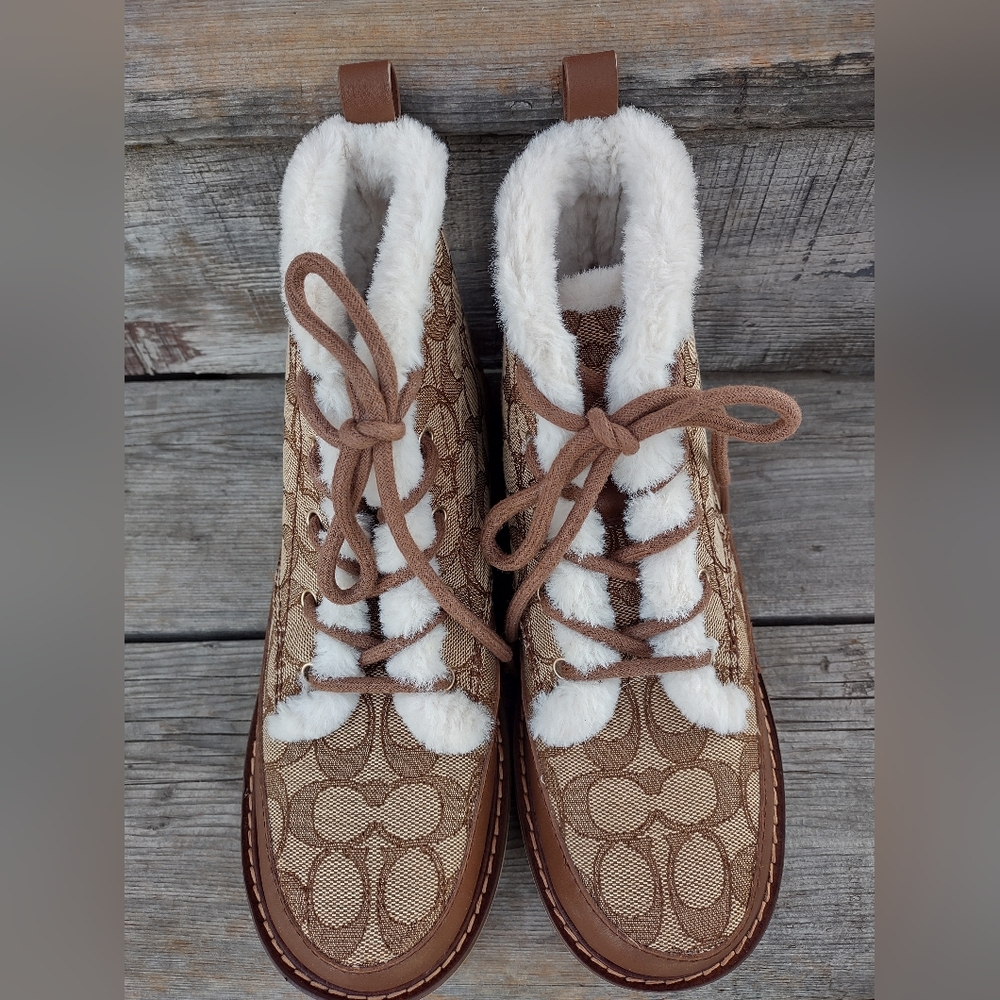 Coach Imani Signature "C" Jacquard Faux Fur Lining Lace-up Size US 8 B EU 38.5 - Picture 4 of 14